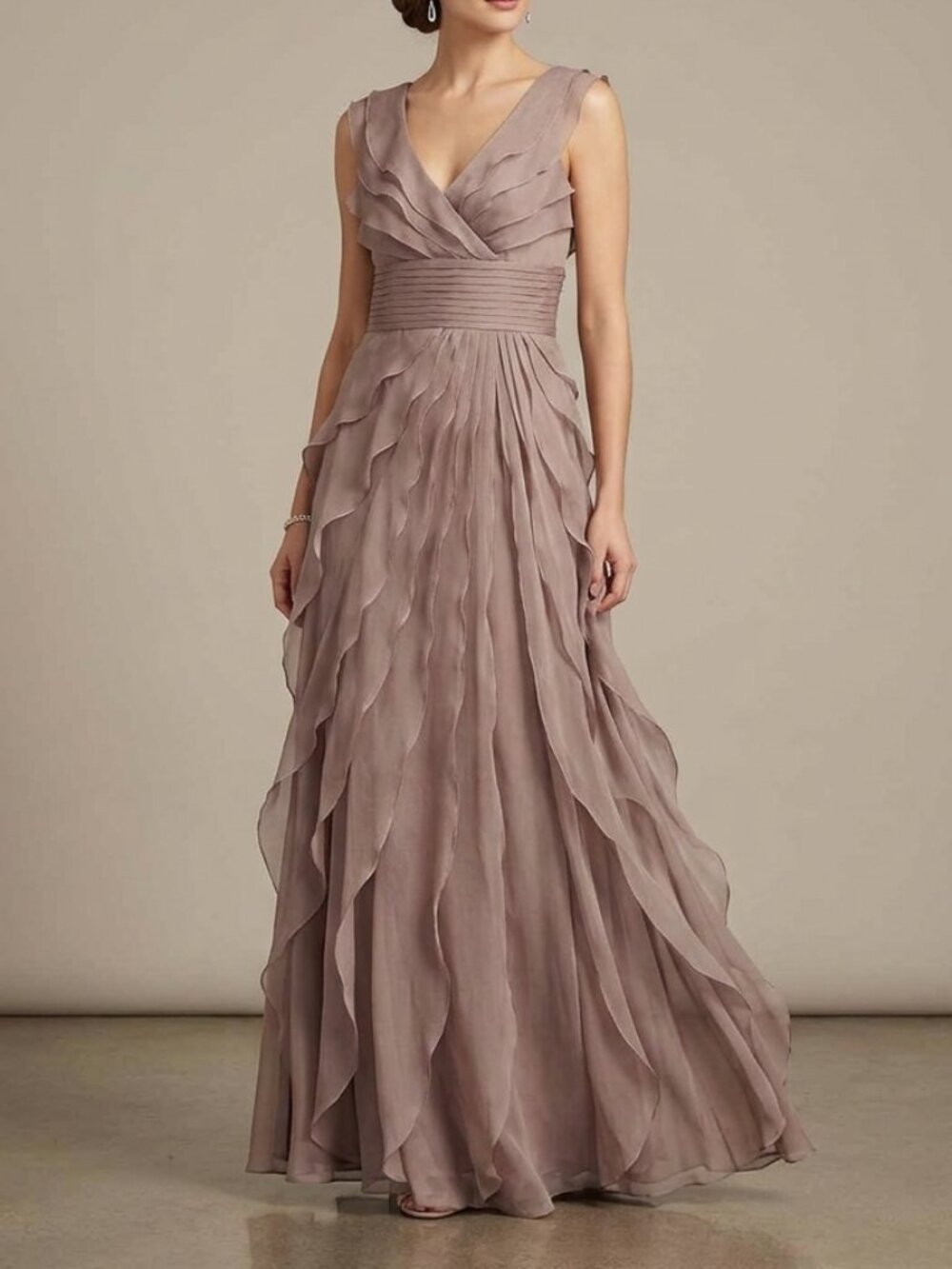 Adrianna Papell Mauve Taupe Sleeveless Tiered Chiffon Gown Size 8